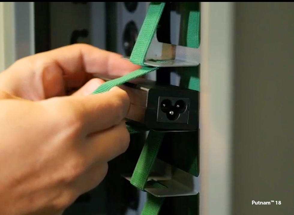 Putnam™ 18-C Charging Station | LocknCharge